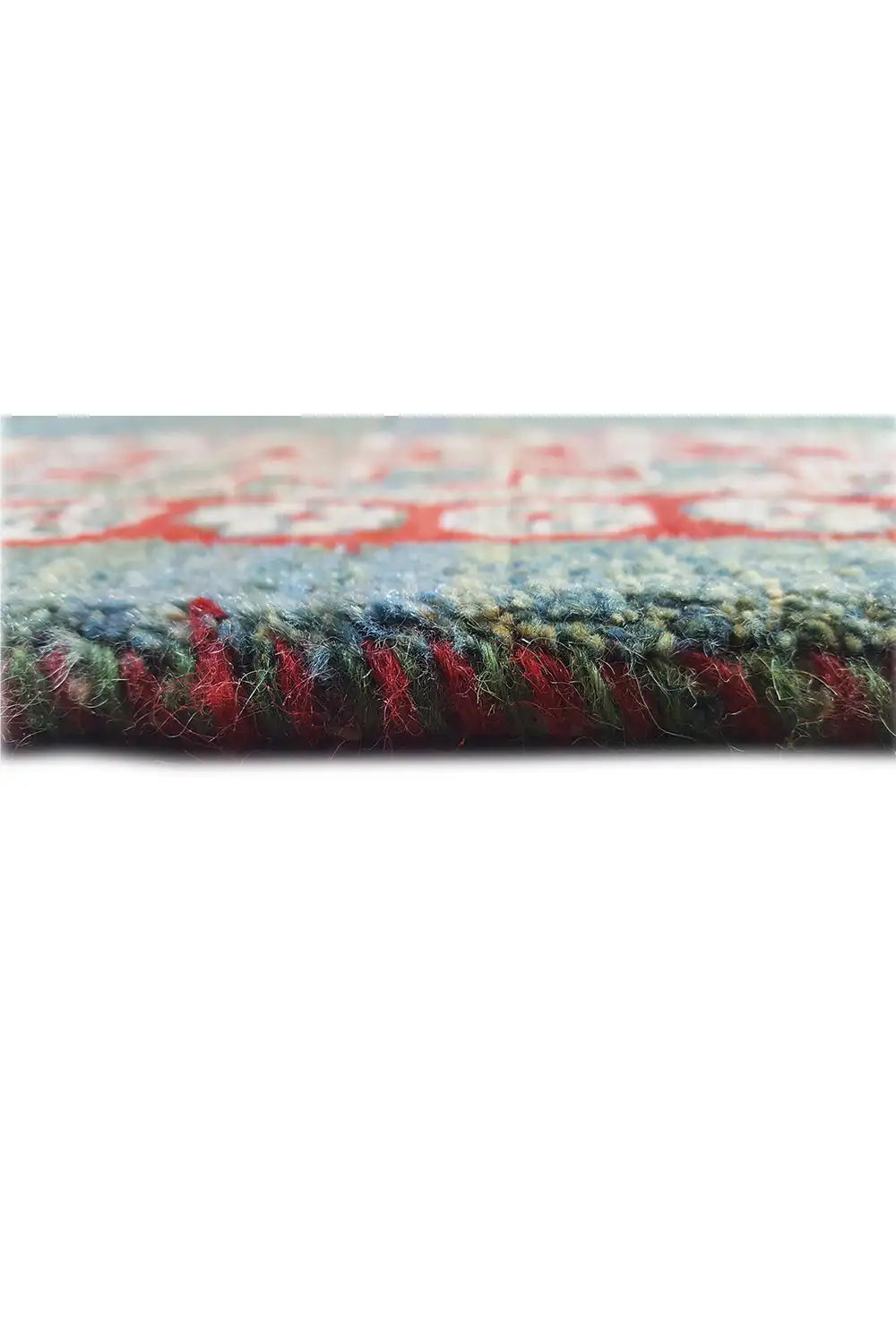 Yalameh rug 244x176 cm, close-up of edge with fringes and red border