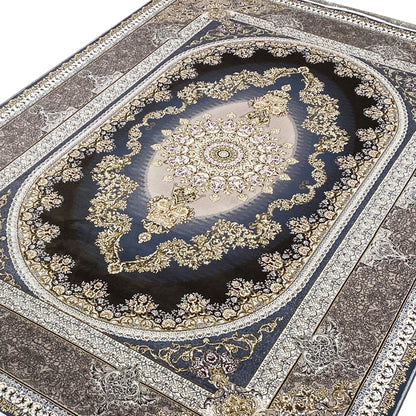 Close-up of the carpet: golden ornamental chain around the medallion on a dark blue background.