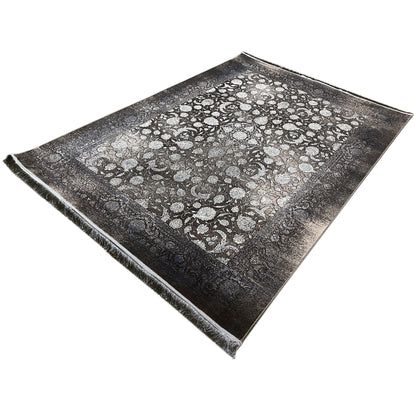 Moonflower rug 170x240 cm, top view of the texture with floral motifs, dark border, fringes