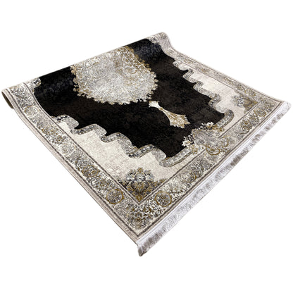 Nightshade rug 170x240 cm, rectangular; black with a silver-gold border