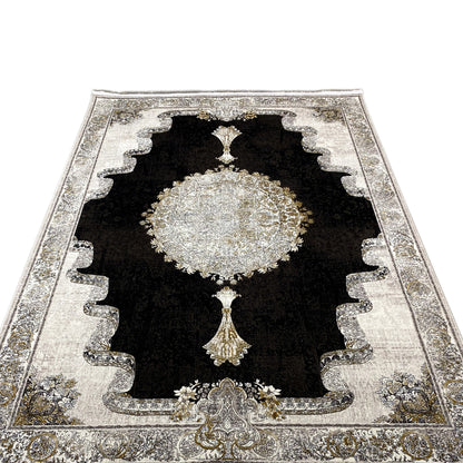 Rug 170x240 cm: medallion with a golden tip, silver frame ornamentation