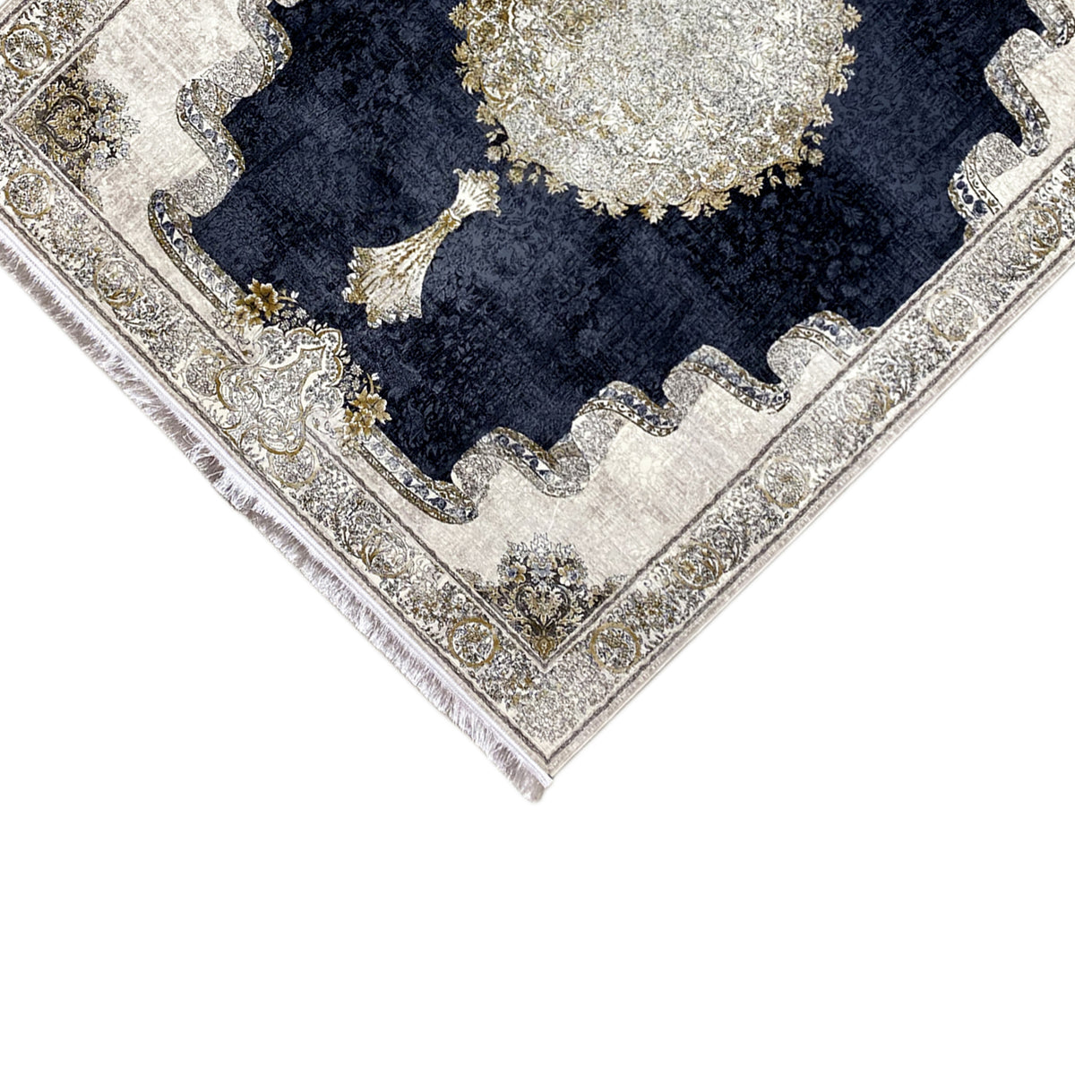 Carpet 170x240 cm corner with fringes and silver-gold ornamental border