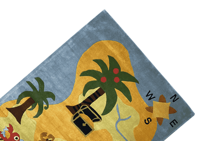 Children’s rug 170x240 cm, detailed design with palm tree, treasure chest, and compass rose