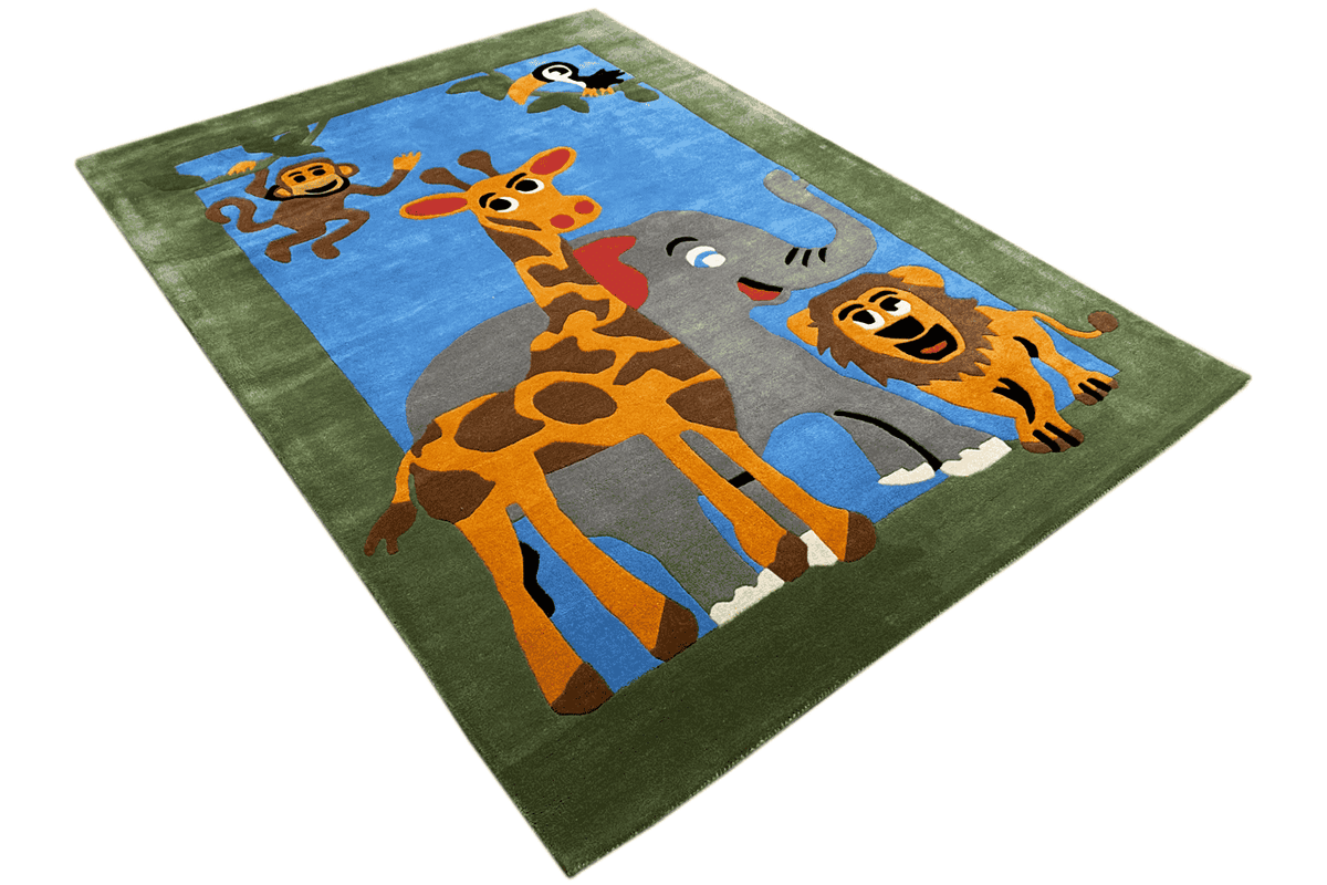 Children's rug with animal motif, angled: giraffe, elephant and lion on a blue background
