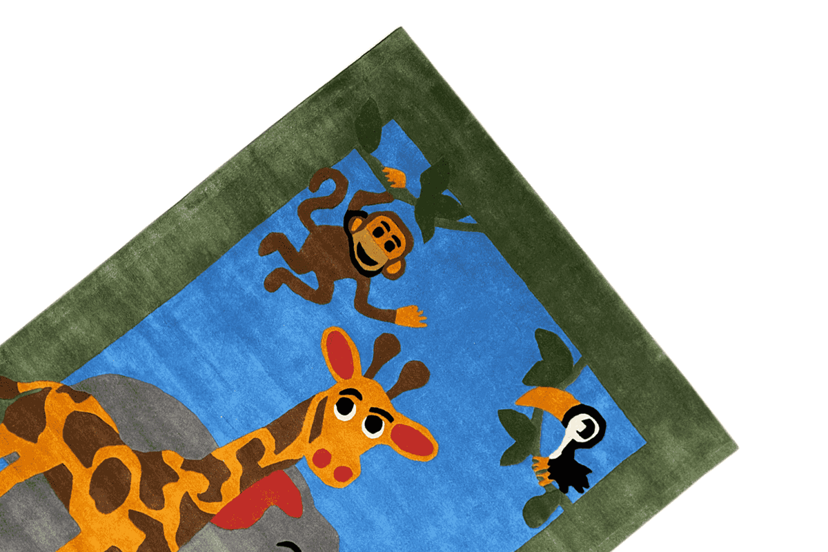 Children's room rug corner with animal design: giraffe, monkey and little bird