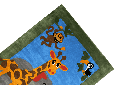 Children's room rug corner with animal design: giraffe, monkey and little bird