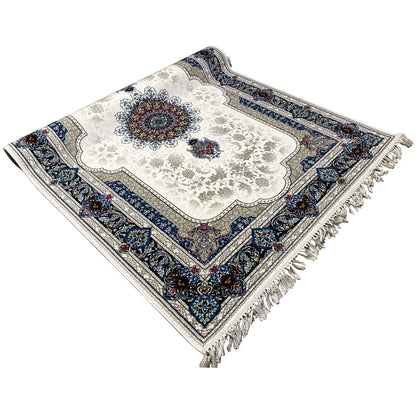 Cream-colored rug 170x240 cm, decorated in blue, fringes along the edge