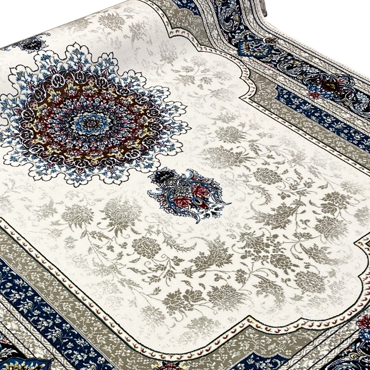 Cream-colored rug 170x240 cm with a large medallion and blue floral pattern