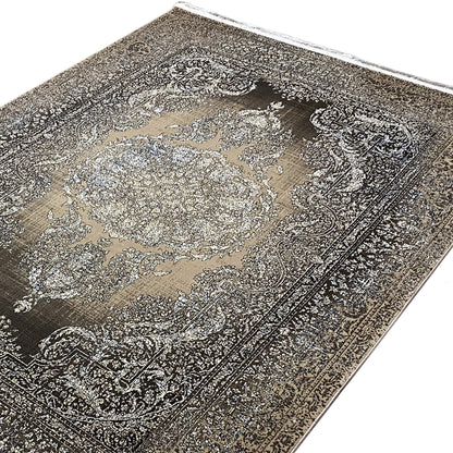 Carpet 170x240 cm close-up: silver medallion, dark ornamental border, fringe