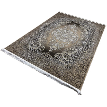 Rug placed at an angle: silver medallion with an ornamental border, light fringe edging