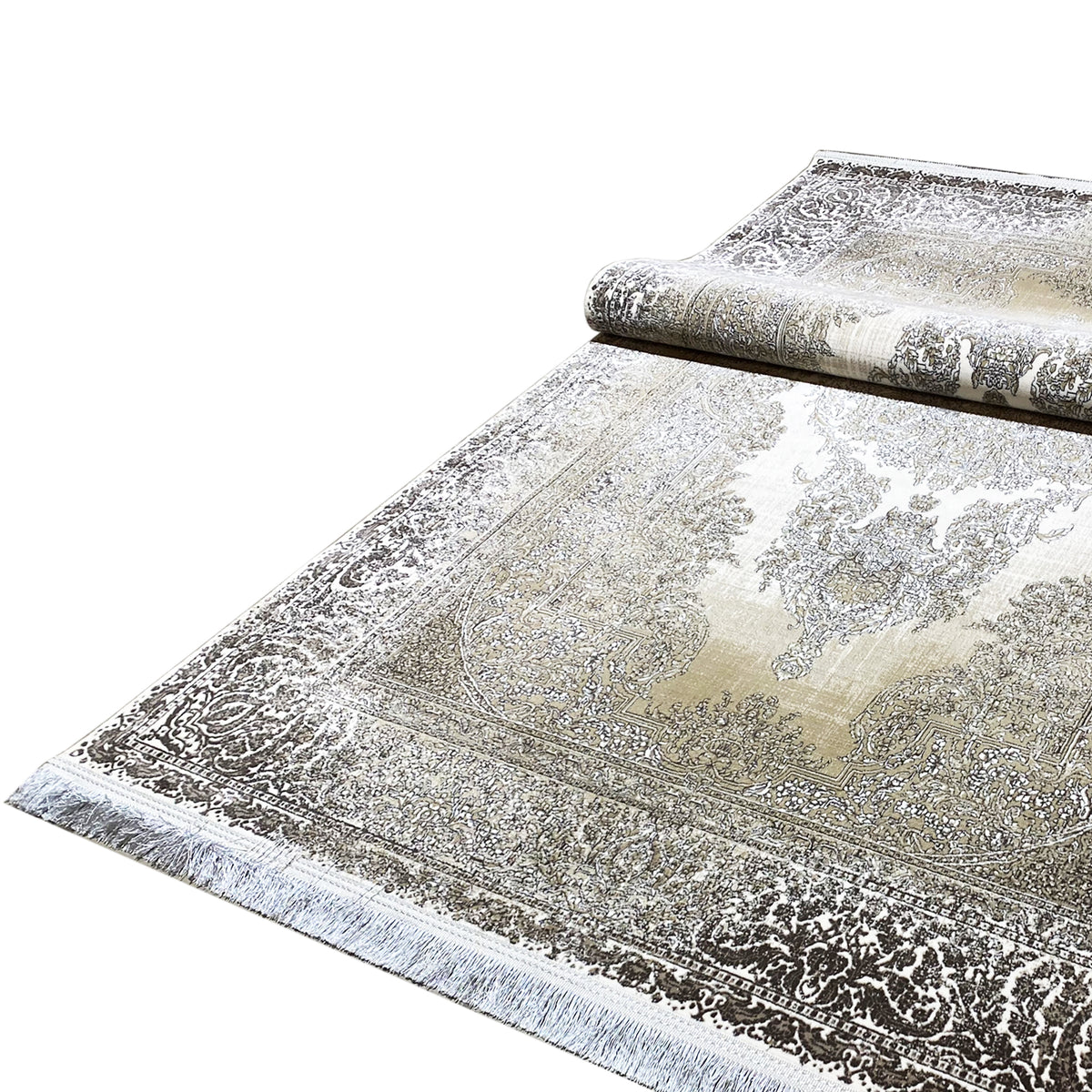 Rug 170x240 cm cream-silver rolled, with a border pattern along the edge