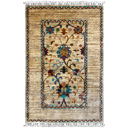 Beige Khorjin rug (126x85 cm) with rectangular medallion and colorful borders, fringes