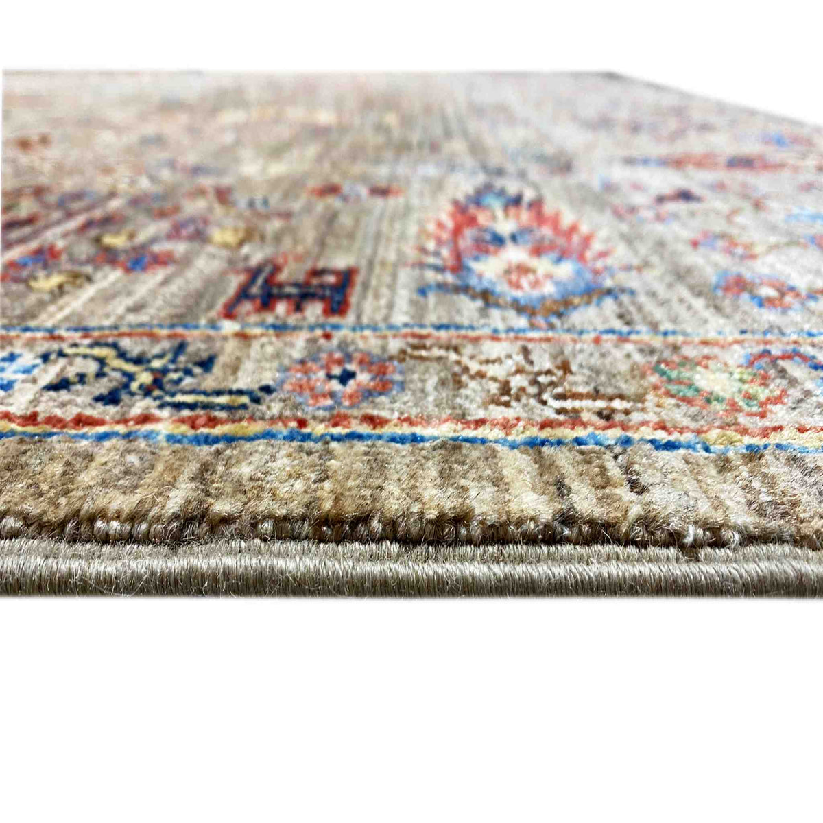 Close-up of Ziegler carpet: border, ornaments, and pile edge along the edge