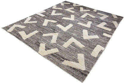 Berber rug, rectangular, gray-and-white geometric and hook pattern, diagonal