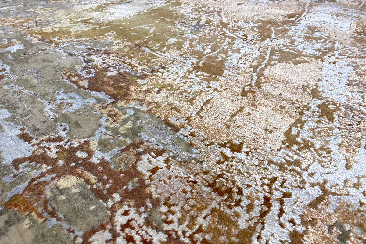 Designer rug 308x252 cm close-up: textured surface with light brown color accents