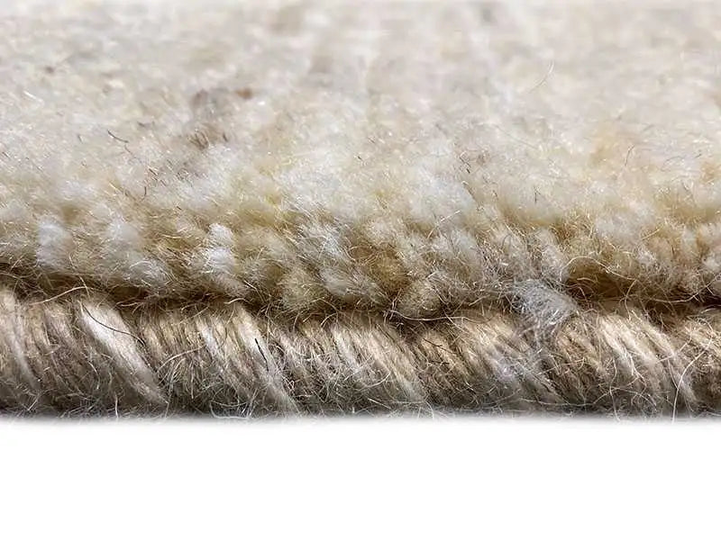 Gabbeh rug: close-up of the short pile with a bound edge