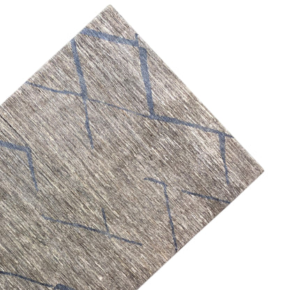 Gabbeh rug, close-up of the vine-diamond-line pattern in gray and blue