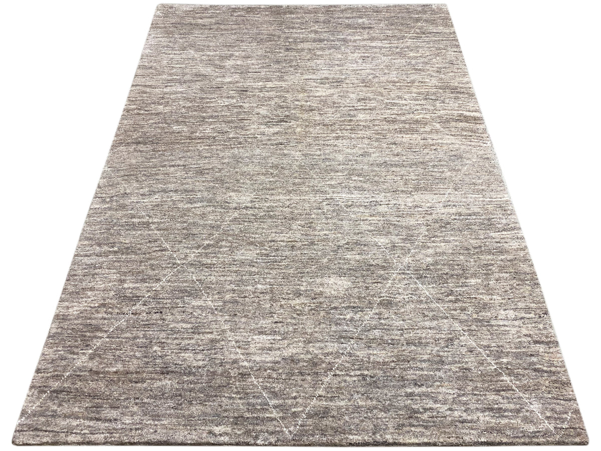 Gabbeh-Teppich 211x149 cm, angeschnittene Ansicht, flach gewebte Grau-Beige Fläche