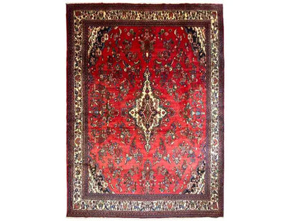 Hamadan rug front view: square red pattern with a central medallion