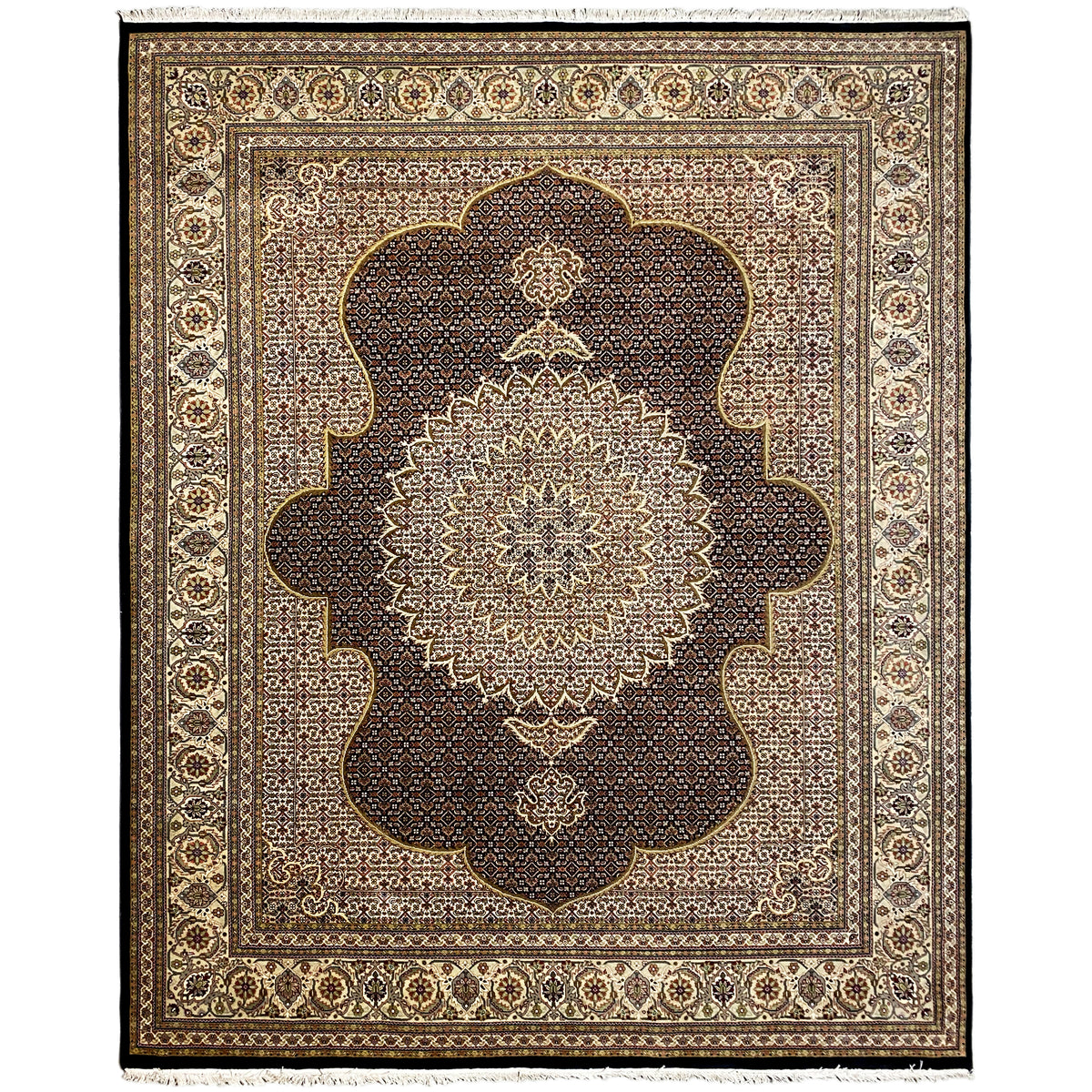 Teppich mit zentralem Medaillon in Dunkelbraun, Beige und Gold, beidseitig gerahmt