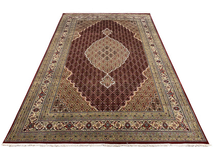 Large Indo-Täbriz rug with a medallion in dark brown and beige embellishments