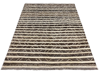 Rechteckiger Kelim-Teppich mit horizontalen Streifen, Dunkelbraun und Beige, Randfransen
