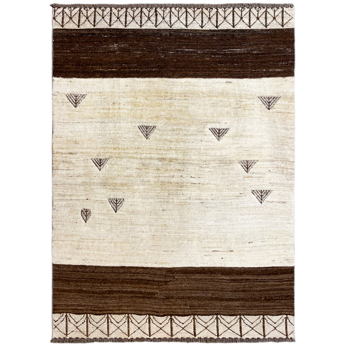 Gabbeh-Teppich mit hellem Beige, dunklen braunen Streifen und kleinen Dreiecks-Mustern am Rand
