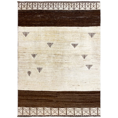 Gabbeh-Teppich mit hellem Beige, dunklen braunen Streifen und kleinen Dreiecks-Mustern am Rand