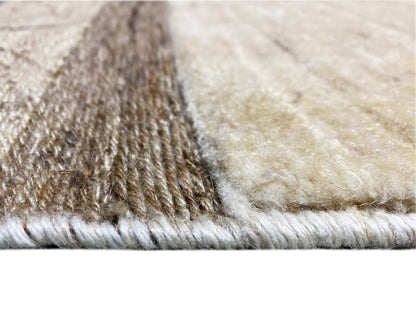Gabbeh kilim rug, close-up of the pile and edge finishing with a dark brown section
