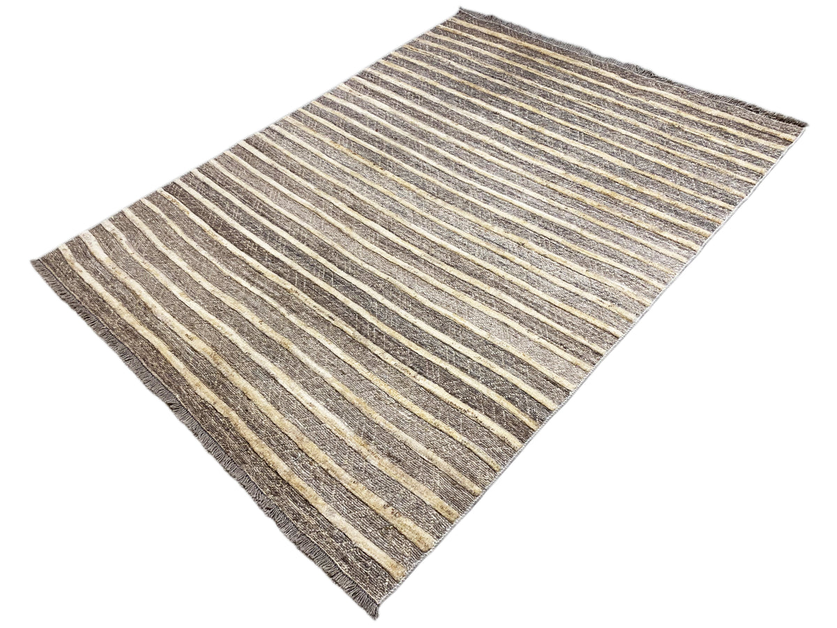 Kelim-Teppich mit Streifen in Beige, Grau und Gelb, Ecke sichtbar, mit kurzem Saum