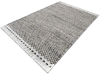 Gray kilim rug 60x90 cm, diagonal view, bound edge on both sides