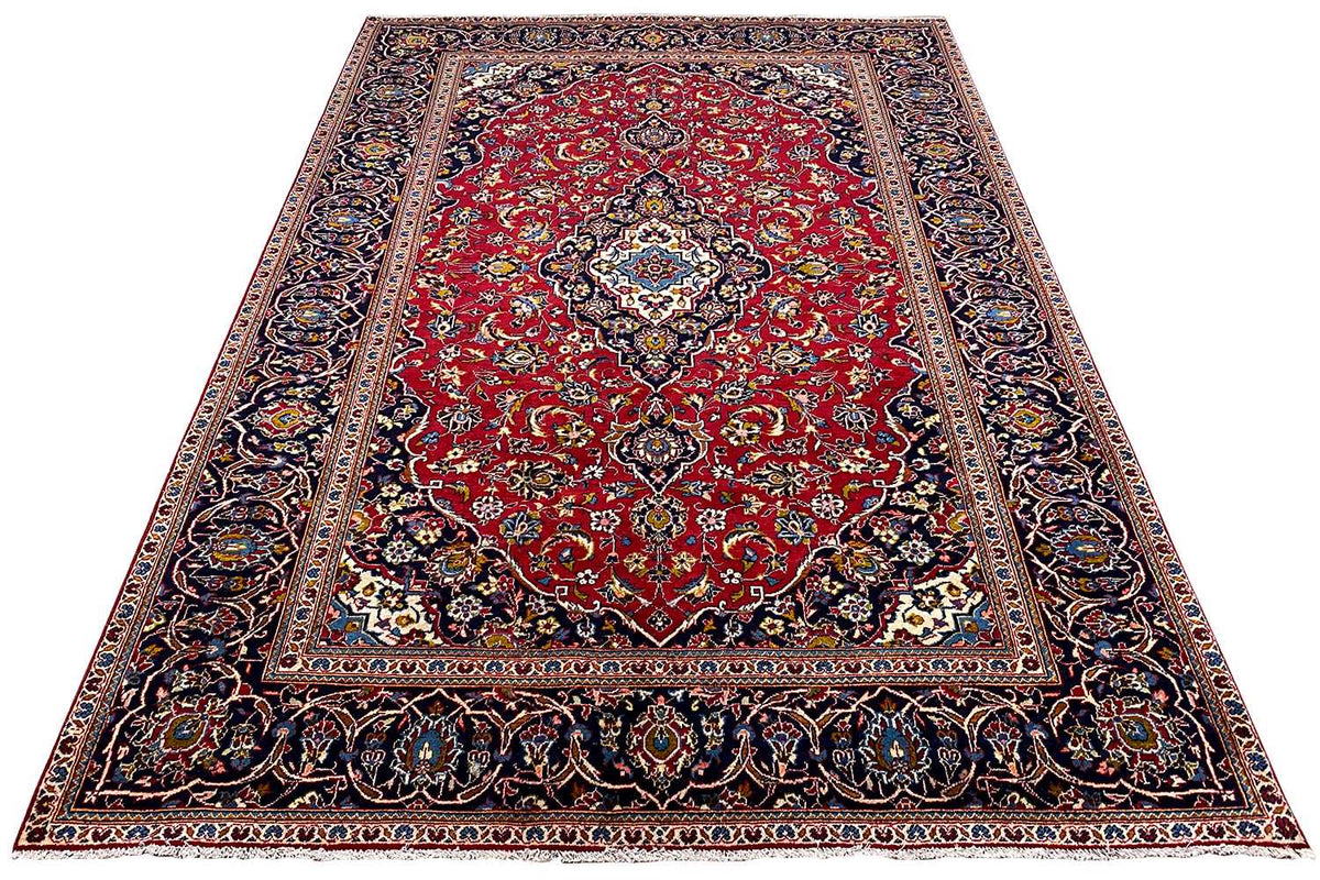 Keshan oriental rug 286x195 cm, red all-over pattern with a dark border edge