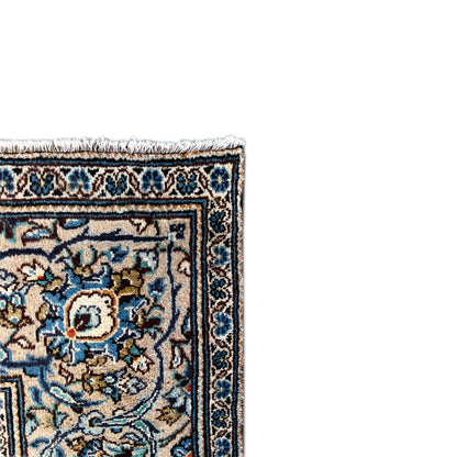 Keshan rug 294x194 cm, border detail with blue ornament and light accents