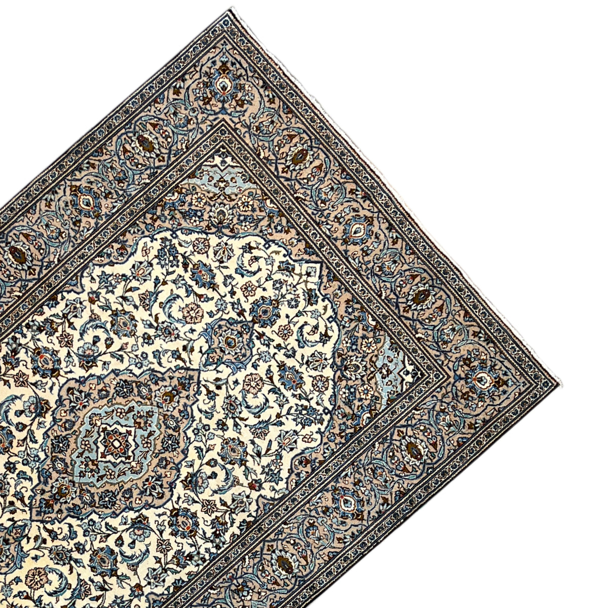 Keshan rug 294x194 cm corner view with blue ornamental border and central motif