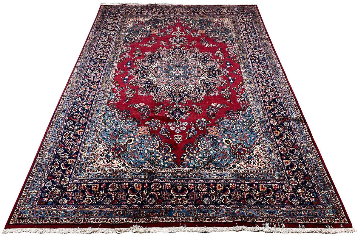 Khorasan rug (296x198 cm) viewed at an angle: red-and-blue patterned surface