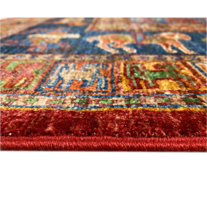 Hand-knotted Khorjin rug: close-up of the edge with borders and fringes
