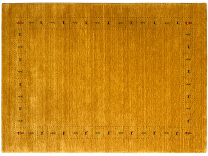 Loom Luri Teppich 200x142 cm, gelb mit dunkler Bordüre und geometrischer Stickerei