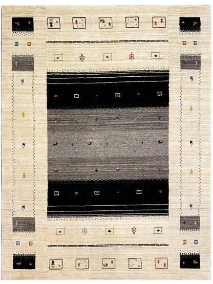 Loom Luri-Teppich 240x176 cm, beige mit dunklem Quadrat im Zentrum und bunten Mini-Motiven