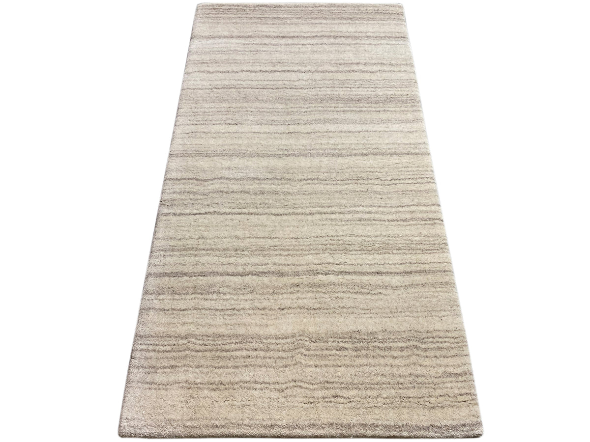 Gabbeh-Loom Teppich mit feinen horizontalen Linien in hellbeige und graubraun