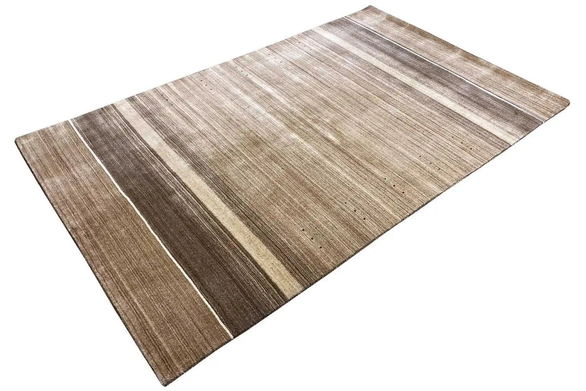 Gabbeh rug, diagonal: low-contrast stripes in light beige and dark brown