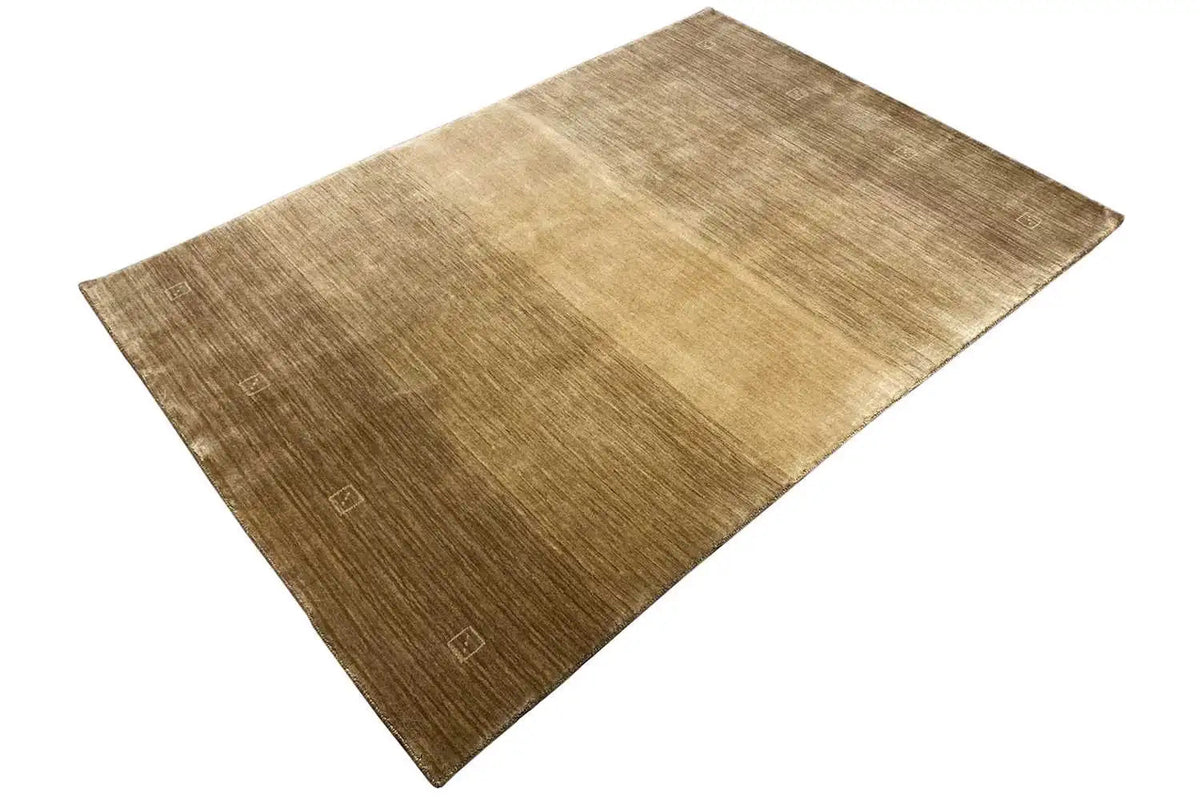 Gabbeh rug (200x139 cm), diagonal view of the surface, beige pattern, flat-woven