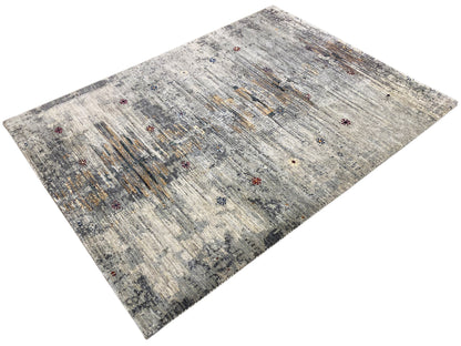 Gabbeh-Luri rug: light gray with a vintage pattern and colorful dots (diamond view)