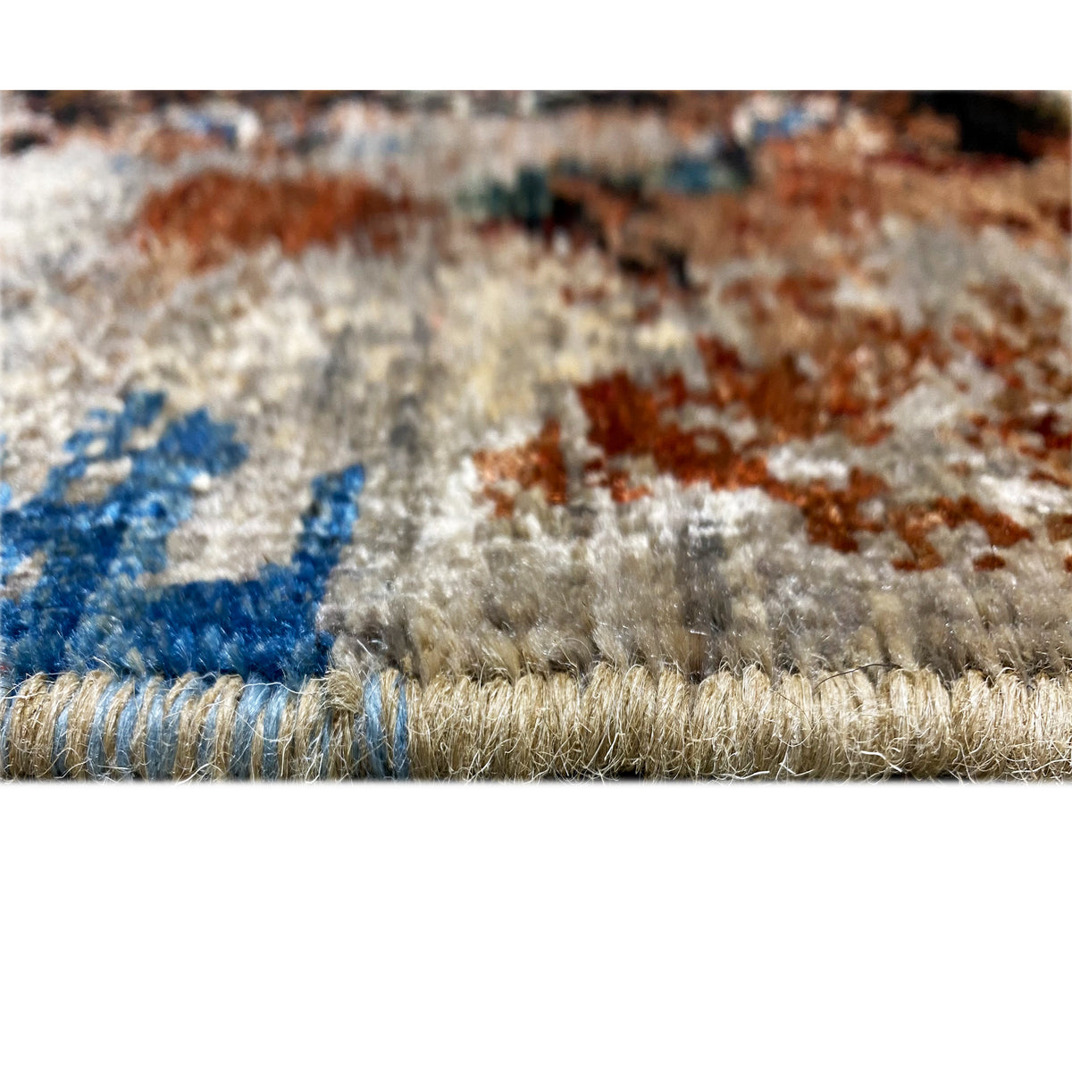 Mamluk rug 184x124 cm close-up: pile and bound edge with blue accents