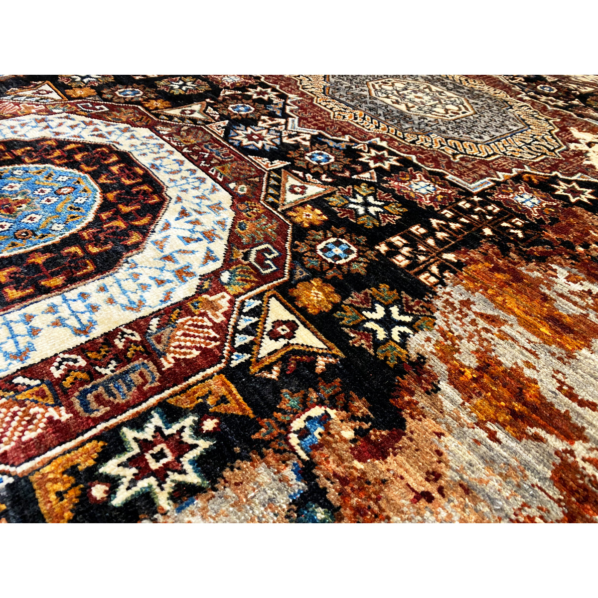 Mamluk rug 184x124 cm close-up: geometric ornaments in earthy tones and blue