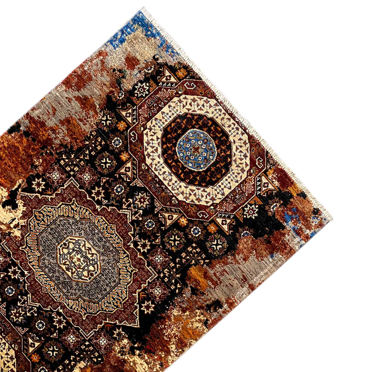 Hand-knotted Mamluk carpet, close-up of a corner with a blue circular medallion