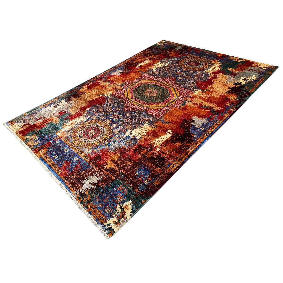 Mamluk rug with an oriental medallion design in blue, red, and cream tones