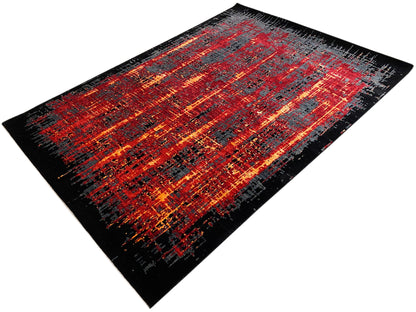 Moderner Teppich aus gebogenem Blickwinkel, rot-orange Streifenmuster auf schwarzem Grund