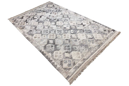 Kilim rug with a diagonal geometric pattern and fringes along the edges, light gray