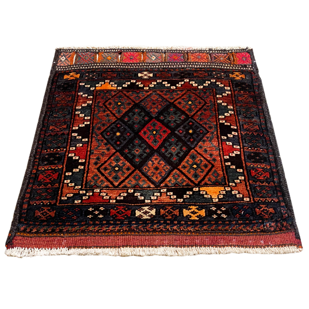 Hamedan Poshti rug, flat-woven, with a geometric pattern in dark red, black and blue