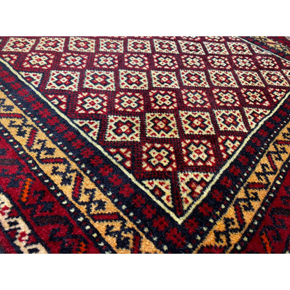 Carpet 65x61 cm close-up: red, cream, and yellow tiles in diagonal rows